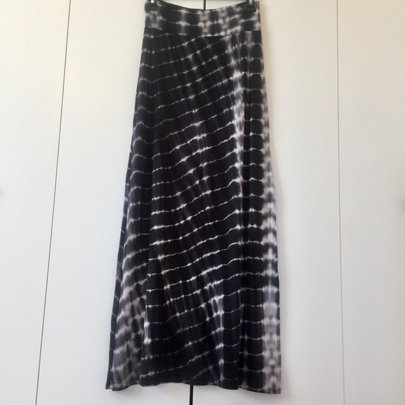 Got Style Two Tone Printed Maxi Skirt Size S - Picture 6 of 8